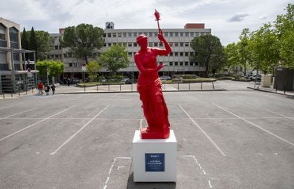 Une statue "Vénus à flamme" installée pour la mémoire des (...)
