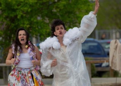 Théâtre : Macédoine générale !