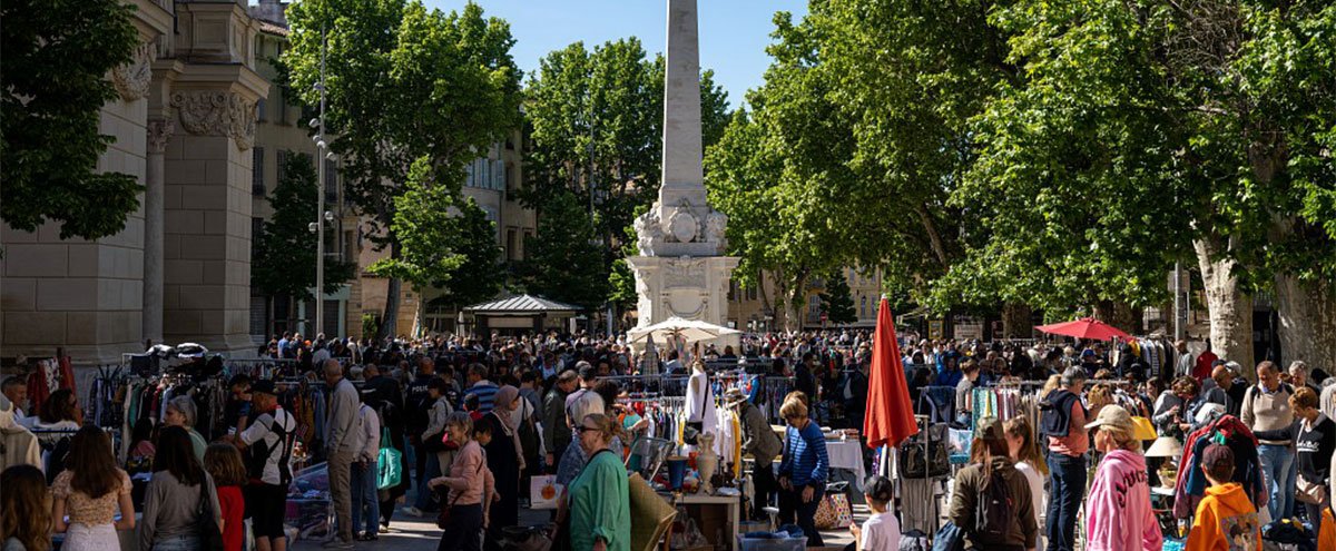 Vide-greniers de la Ville - Places Comtales