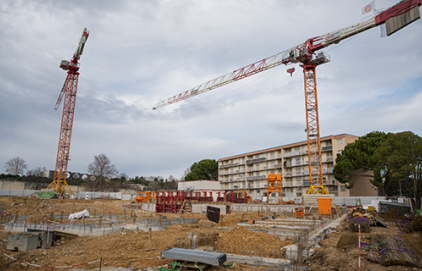 Début des constuctions à "Phares et Balises"
