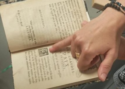 Visite de la bibliothèque Fenouillères et de sa réserve de livres anciens