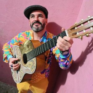 Concert de Simon Chenet – Pop World, Groove & Vagabondages